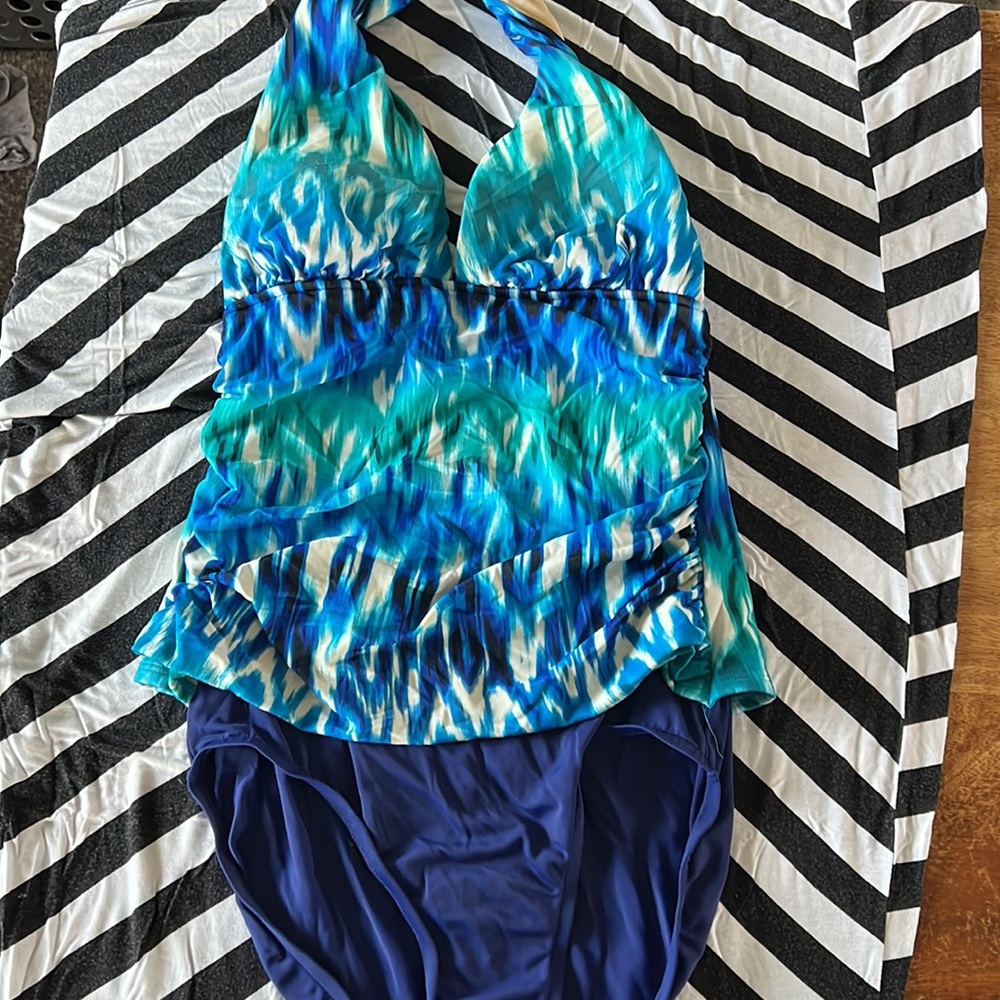 INC International Concepts size 10 one piece tankini - Picture 2 of 8